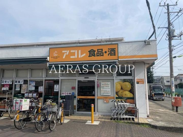 ルーブル六番館の周辺