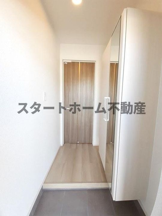 徳島県阿南市見能林町(アパート)の賃貸物件の玄関