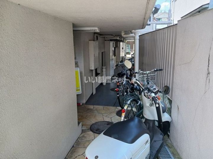 大阪府枚方市山之上1(マンション)の賃貸物件の地図