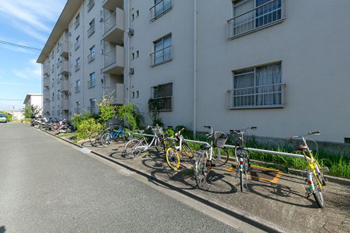 大阪府茨木市新郡山2(マンション)の賃貸物件の地図