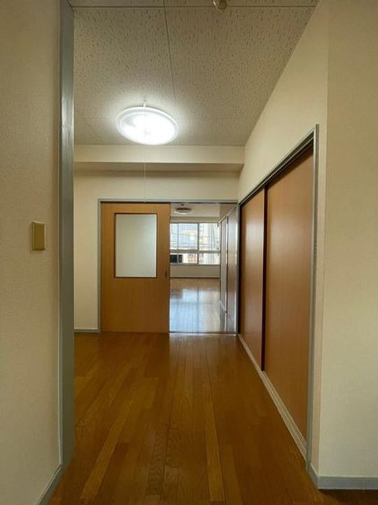 春日町マンションの内装
