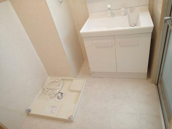 芳真ビルの内装