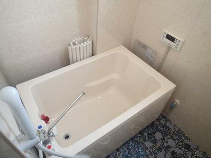 芳真ビルの風呂