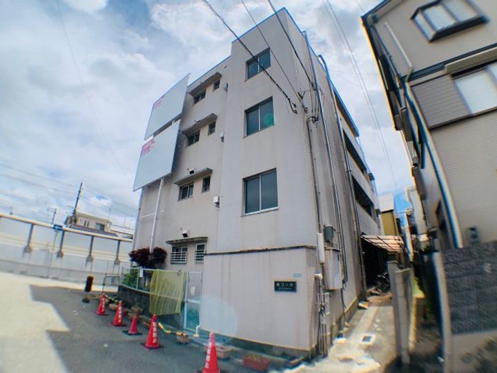 寿コーポの外観