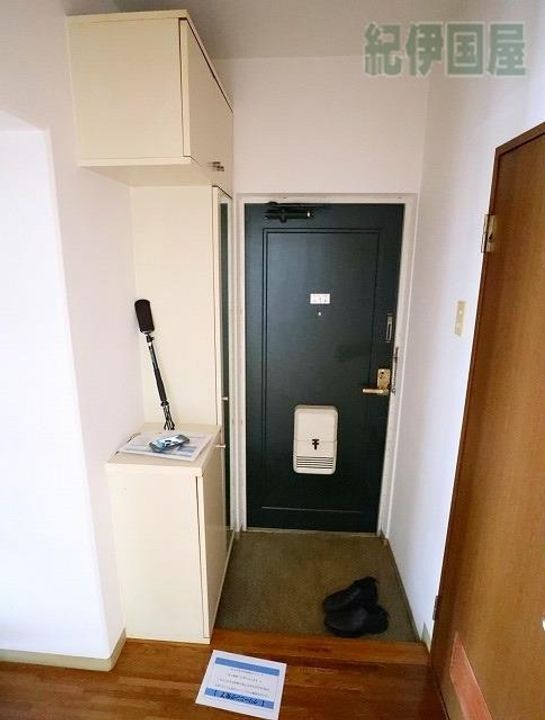 第1府川マンションの玄関