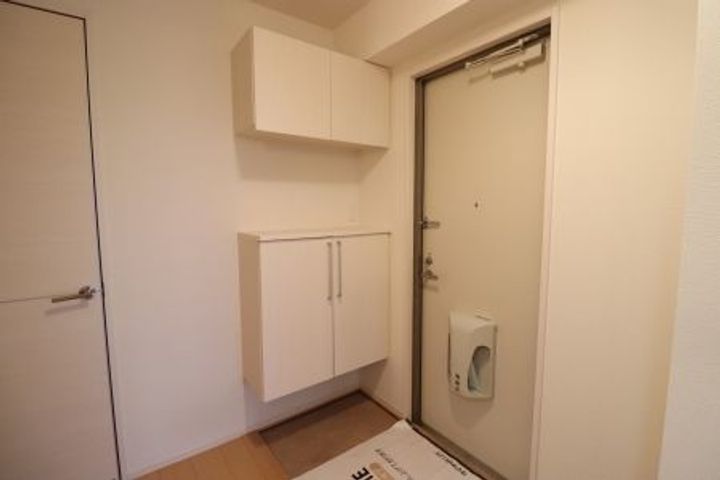 エクレール美濃屋 Cの玄関