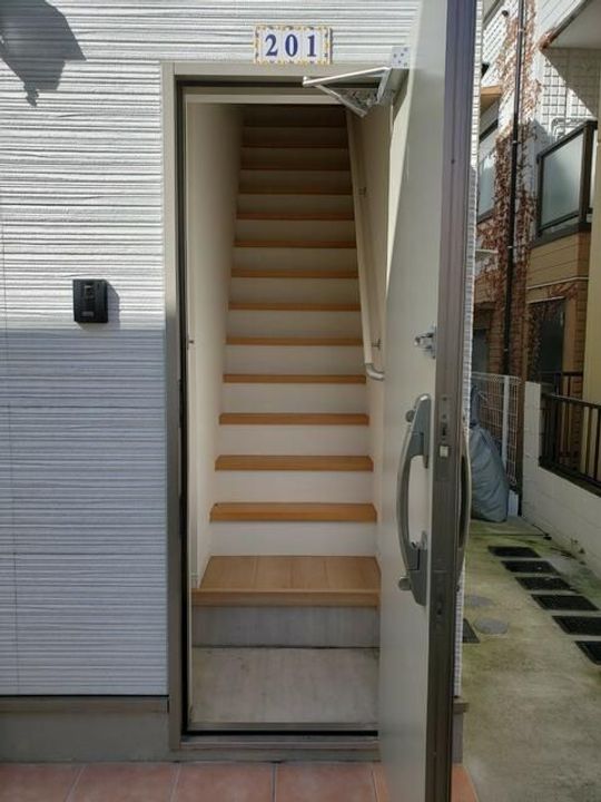 ソルナクレイシア要町の玄関