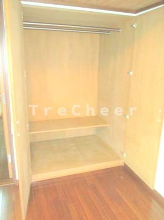 ひばりひるずの内装