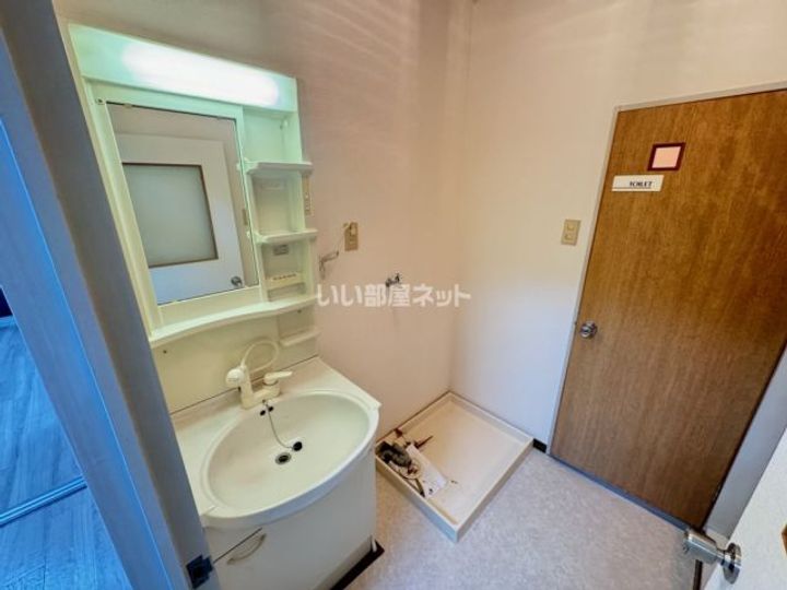 西条ビルディングの内装