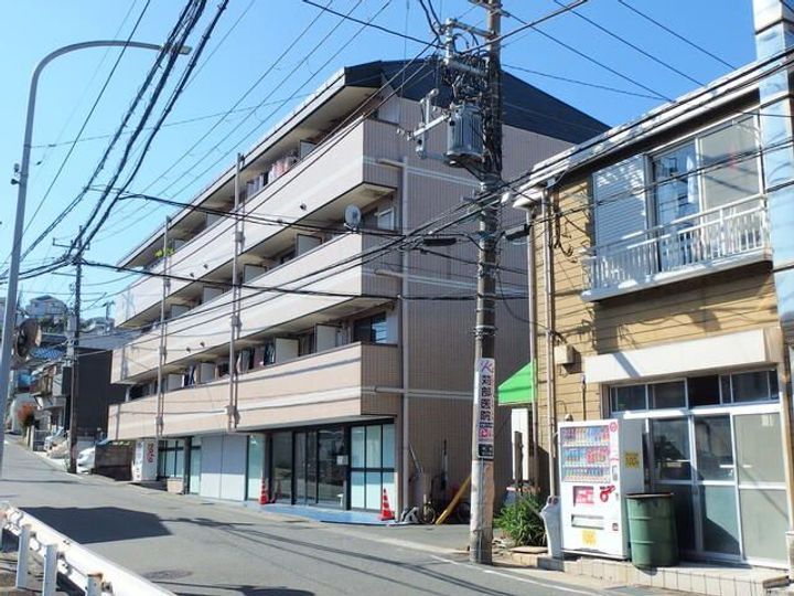 パレス南光の外観