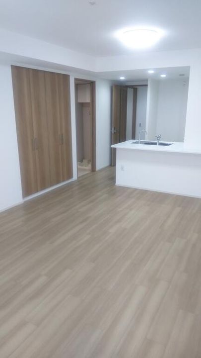 ローレルスクエア健都ザ・レジデンスIIの居間