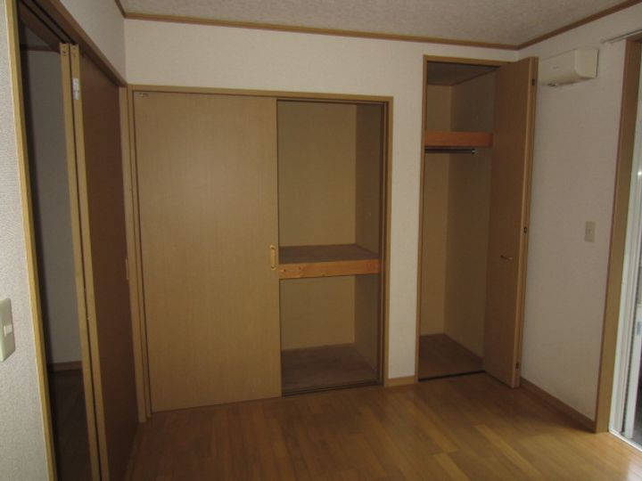 ファミールコヤマの内装