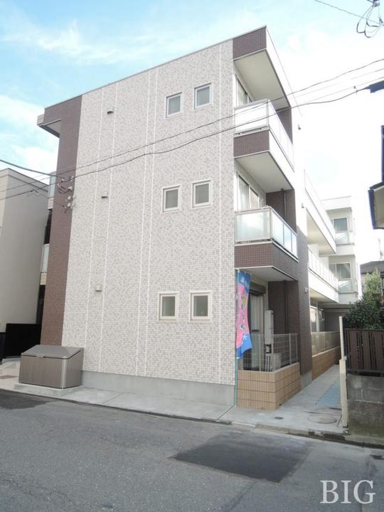 カルフェの外観