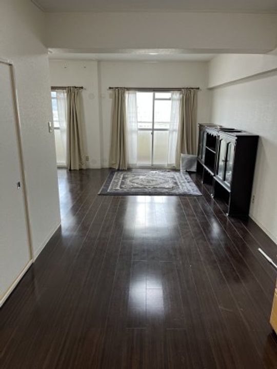 寿ゞやマンションの居間