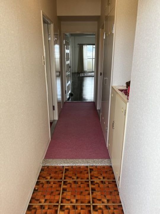 寿ゞやマンションの玄関