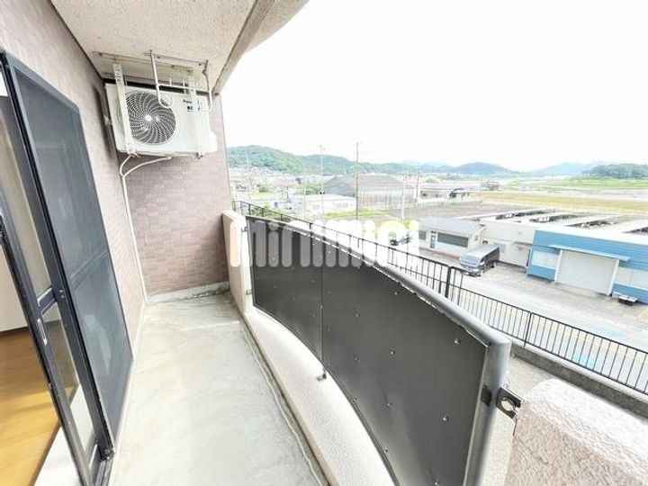 コートドール久留山の内装