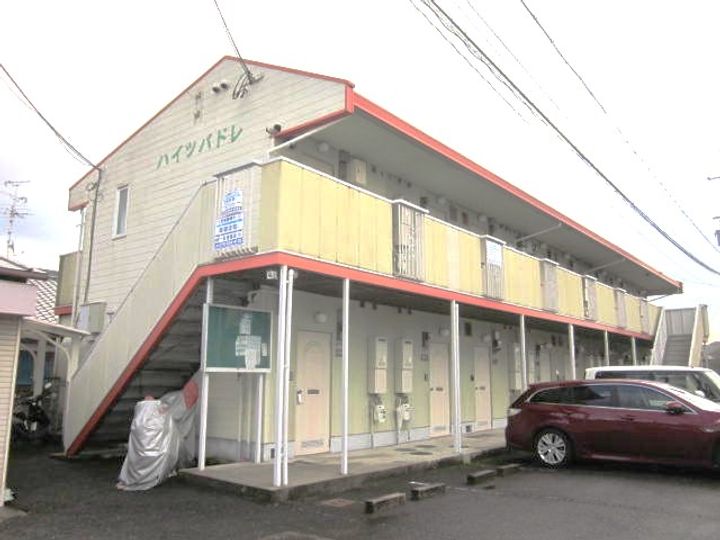 ハイツパドレの外観