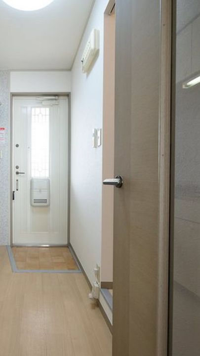 岡山県岡山市北区横井上(アパート)の賃貸物件の玄関