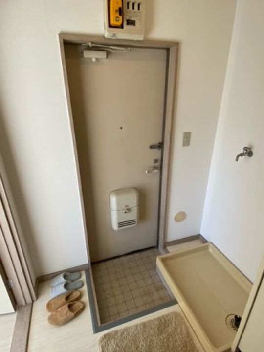 モンパレス小金井 1号棟の玄関