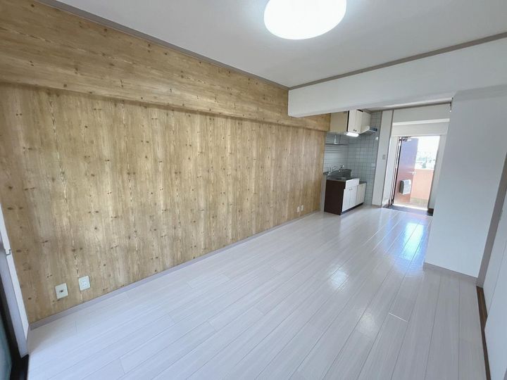 アゼリアの居間