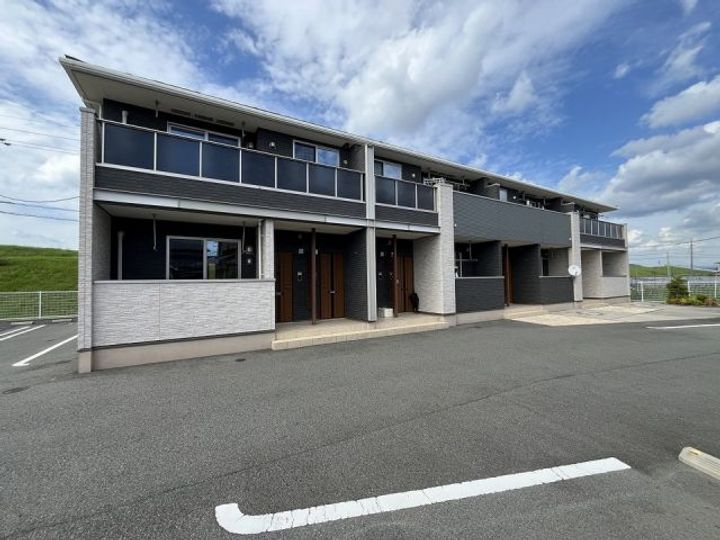 山口県防府市中泉町(アパート)の賃貸物件の外観