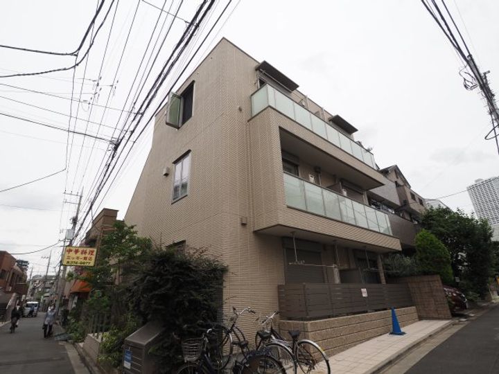カーサ中野坂上の外観
