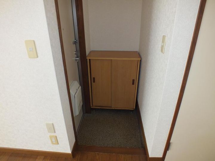 ●ヴィレンサトウの玄関