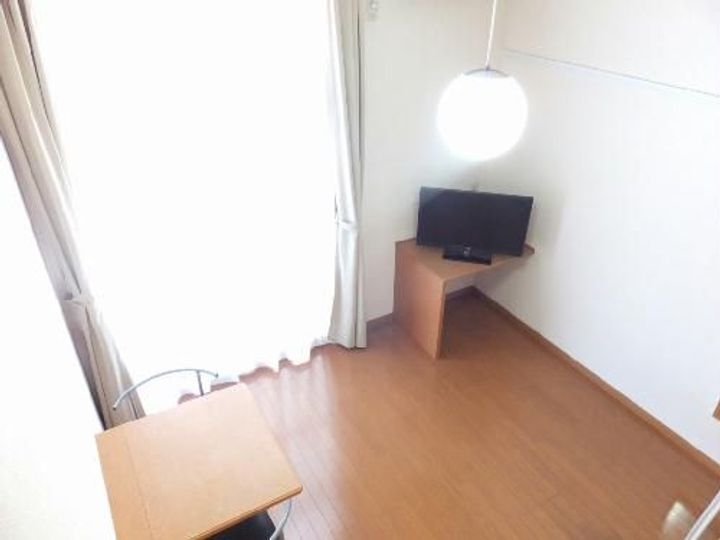 レオパレスGreenHouseの居間