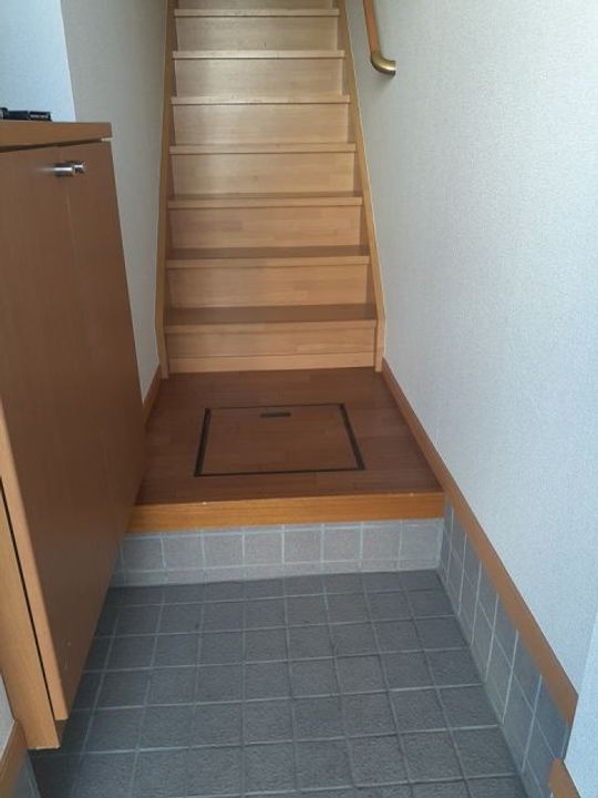 群馬県伊勢崎市富塚町(アパート)の賃貸物件の玄関