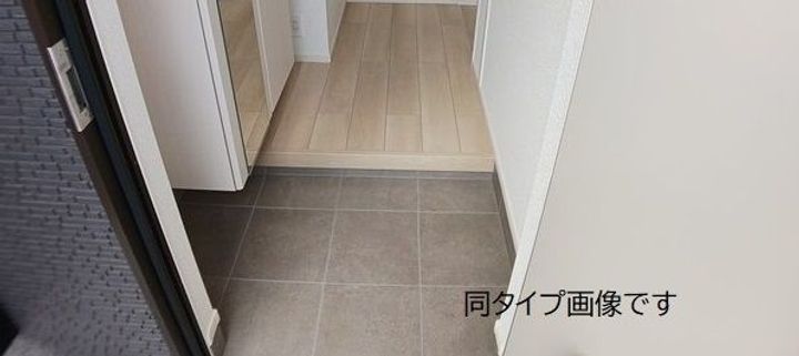 福島県いわき市泉町下川字谷地川(アパート)の賃貸物件の玄関