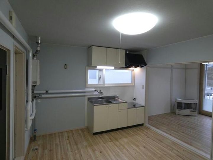 ひまわりハイツ若葉の居間