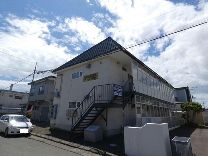 ひまわりハイツ若葉の外観