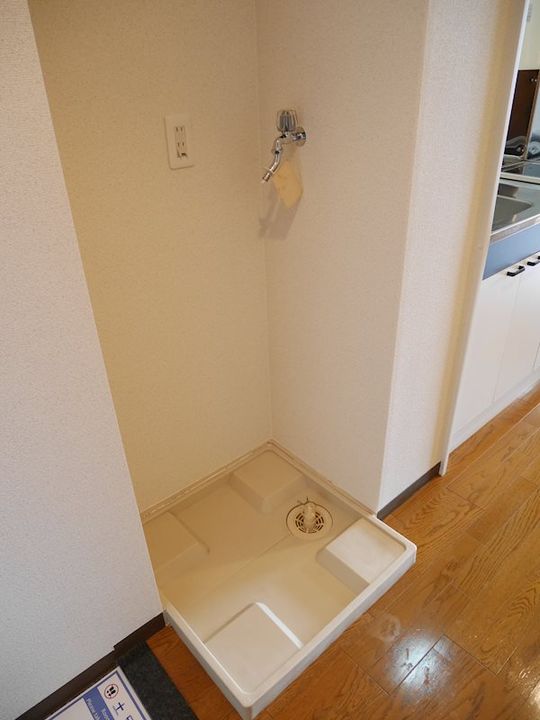 グレイス丸萬の内装