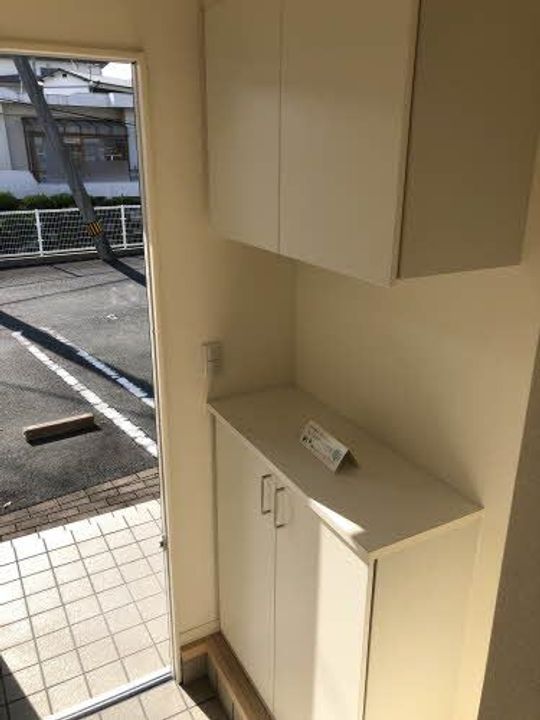 シャーメゾン天生津(あもうづ)の玄関