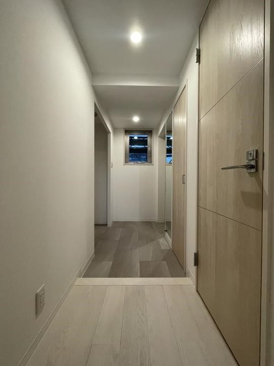 大阪府大阪市北区中津1(マンション)の賃貸物件の玄関
