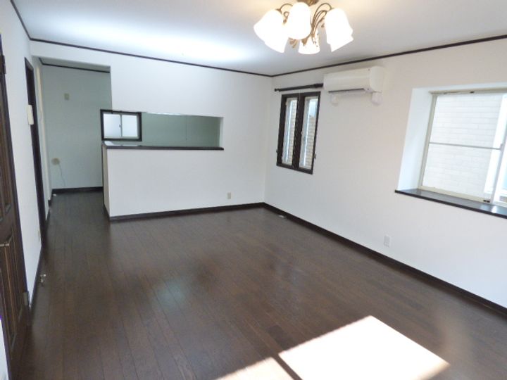 東京都世田谷区梅丘1(一戸建)の賃貸物件の居間