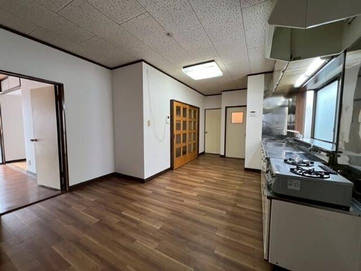 三栄ハイツの内装