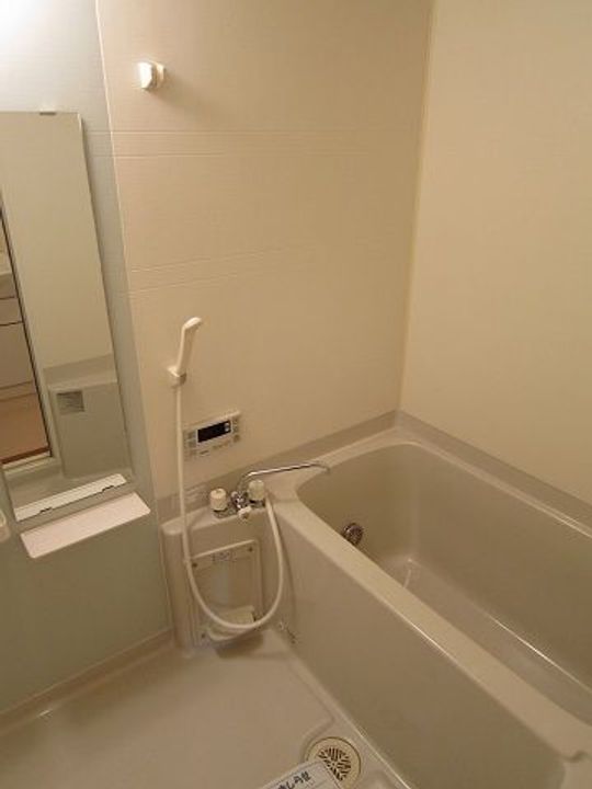 プレシャスコートの風呂