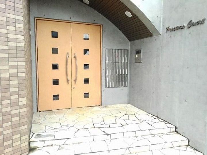 プレシャスコートの地図