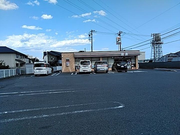 レオパレスフレアの周辺