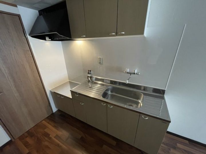 大阪府大阪市西成区天下茶屋2(一戸建)の賃貸物件のキッチン