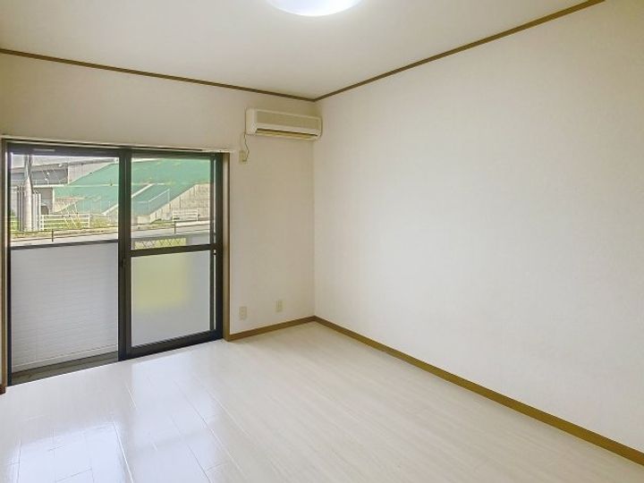 メゾンド コロン A棟の居間