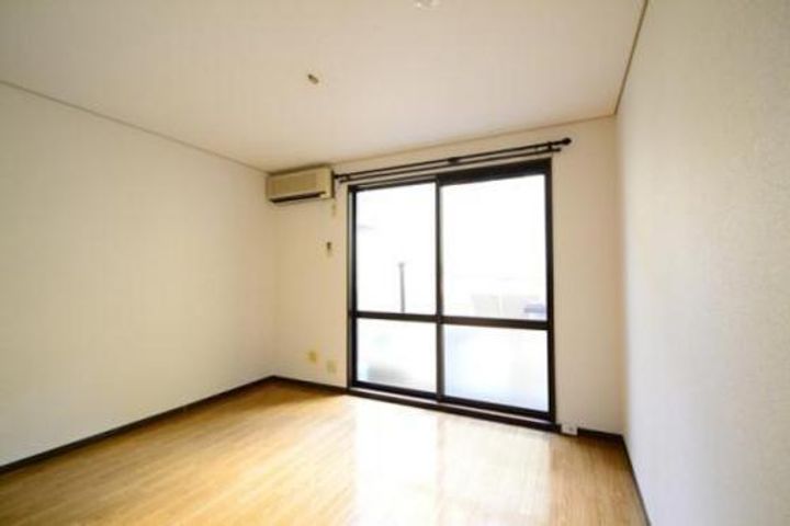 メゾン船田の居間