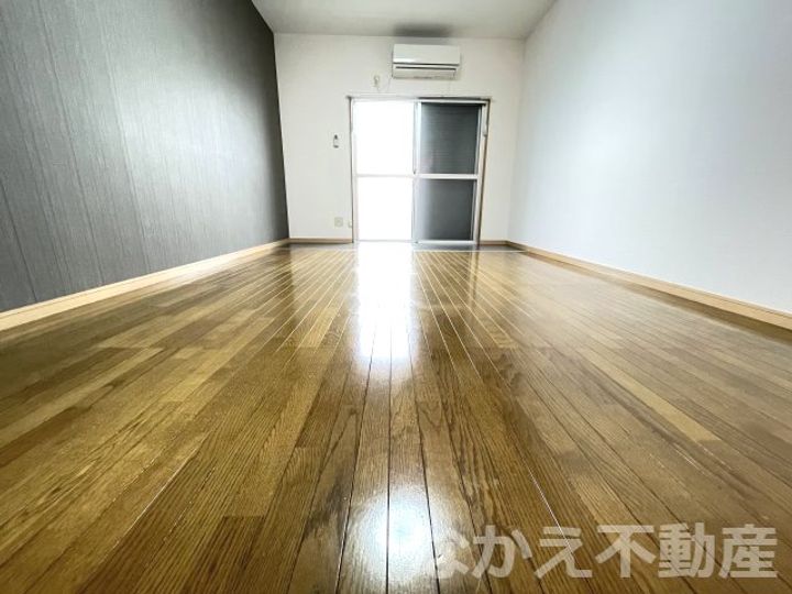徳島県阿南市那賀川町芳崎(マンション)の賃貸物件の居間