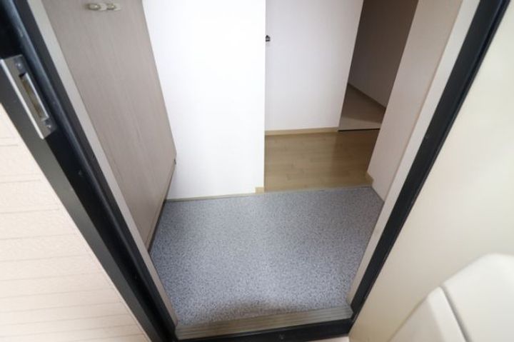 福島県いわき市泉玉露1(アパート)の賃貸物件の玄関