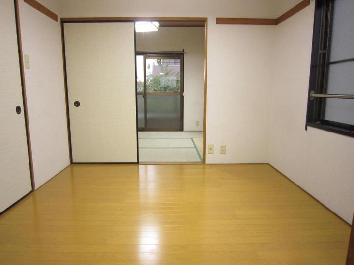 埼玉県川口市仲町(マンション)の賃貸物件の居間