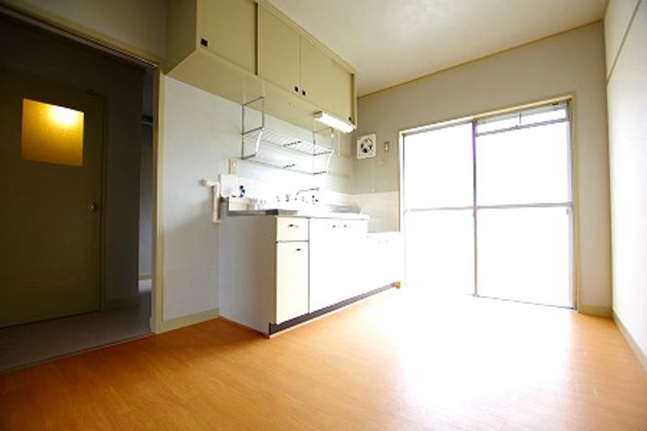 公社賃貸SMALIO 門真Aの居間