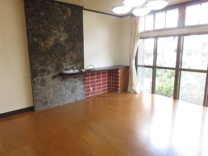 島根県益田市元町(一戸建)の賃貸物件の居間