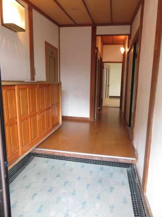 島根県益田市元町(一戸建)の賃貸物件の玄関