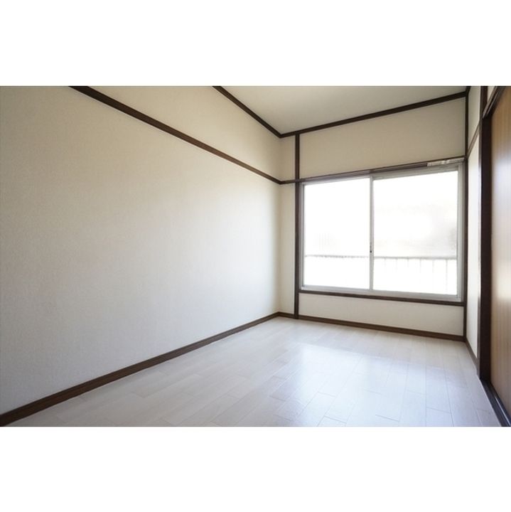 第二山翠荘の居間